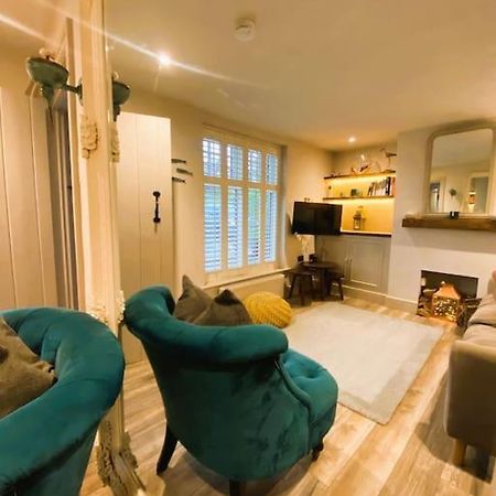 Beautiful Immaculate Aldeburgh Cottage, Sunny Outdoor Space, Free Parking - Easy Walk To Beach & Town 外观 照片