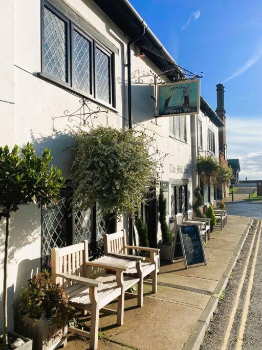 Beautiful Immaculate Aldeburgh Cottage, Sunny Outdoor Space, Free Parking - Easy Walk To Beach & Town 外观 照片