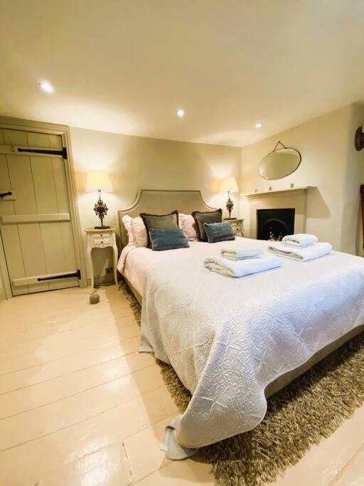 Beautiful Immaculate Aldeburgh Cottage, Sunny Outdoor Space, Free Parking - Easy Walk To Beach & Town 外观 照片