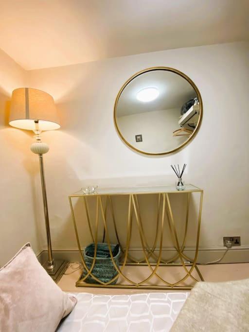 Beautiful Immaculate Aldeburgh Cottage, Sunny Outdoor Space, Free Parking - Easy Walk To Beach & Town 外观 照片